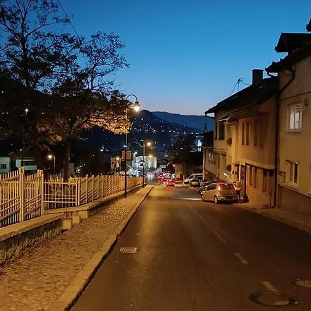 Old Town Apartman *
