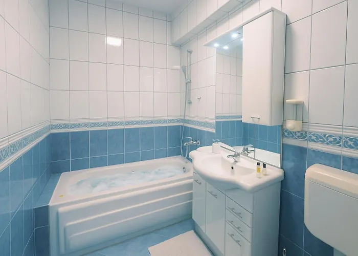 Grand 94M2 Duplex Suite With Free Parking - Heart Of Old Town * Szarajevó