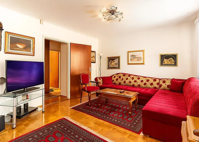 Grand 94M2 Duplex Suite With Free Parking - Heart Of Old Town * Szarajevó
